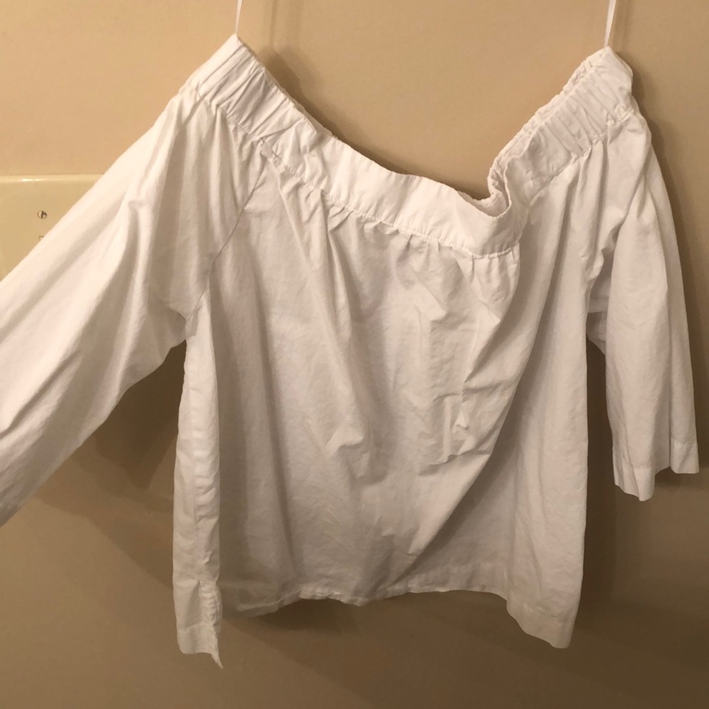 White madewell off the shoulder top